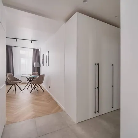 شقة 1-bedroom Mucenieku St ريغا