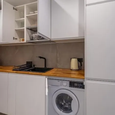 1-bedroom Mucenieku St Appartement *